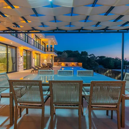 Dueses - Pools, Sauna, Turkish Bath, Magnificent View וילה *